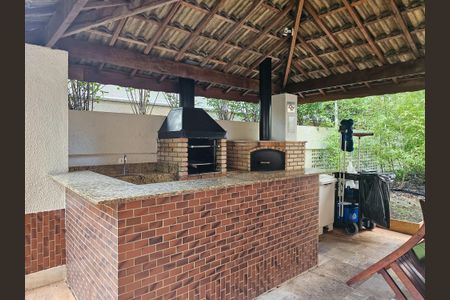 Apartamento à venda com 151m², 3 quartos e 3 vagas Apartamento à venda com 151m², 3 quartos e 3 vagasÁrea comum - Churrasqueira 3