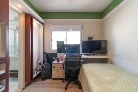 Apartamento à venda com 151m², 3 quartos e 3 vagas Apartamento à venda com 151m², 3 quartos e 3 vagasSuíte 2