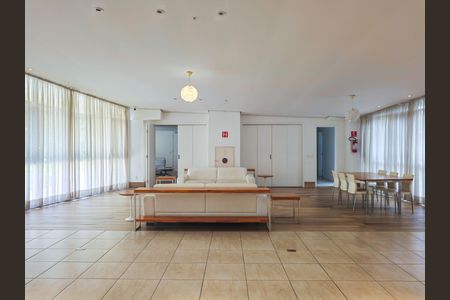 Apartamento à venda com 151m², 3 quartos e 3 vagas Apartamento à venda com 151m², 3 quartos e 3 vagasÁrea comum - Salão de festas