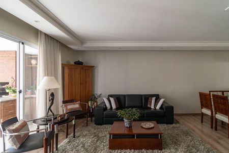 Apartamento à venda com 151m², 3 quartos e 3 vagas Apartamento à venda com 151m², 3 quartos e 3 vagasSala