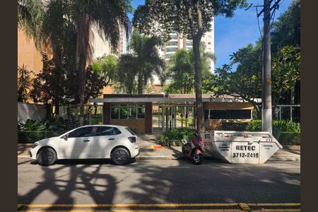 Apartamento à venda com 151m², 3 quartos e 3 vagas Apartamento à venda com 151m², 3 quartos e 3 vagasFachada