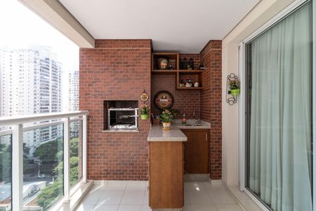 Apartamento à venda com 151m², 3 quartos e 3 vagas Apartamento à venda com 151m², 3 quartos e 3 vagasVaranda