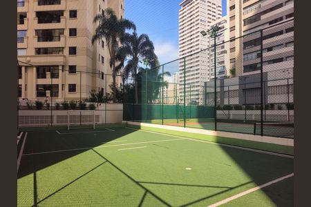 Apartamento à venda com 151m², 3 quartos e 3 vagas Apartamento à venda com 151m², 3 quartos e 3 vagasÁrea comum - Quadra