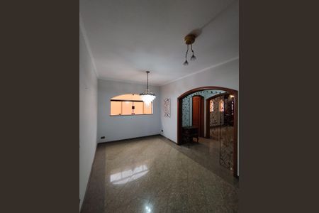 Casa à venda com 315m², 4 quartos e 8 vagas Casa à venda com 315m², 4 quartos e 8 vagasSala de Jantar