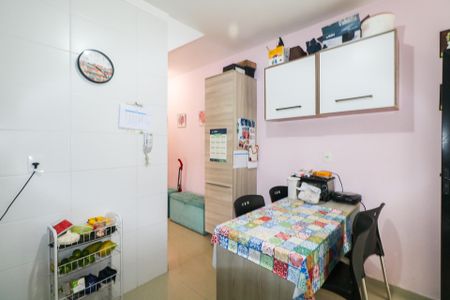 Casa de condomínio à venda com 114m², 2 quartos e 2 vagasCozinha