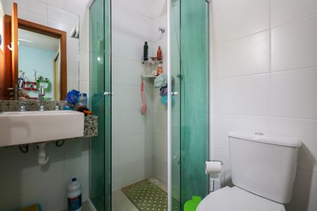 Casa de condomínio à venda com 114m², 2 quartos e 2 vagasBanheiro da Suíte 1