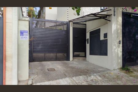 Casa de condomínio à venda com 114m², 2 quartos e 2 vagasFachada