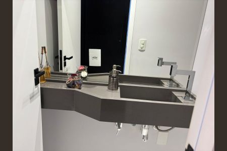 Casa à venda com 180m², 3 quartos e 3 vagas Casa à venda com 180m², 3 quartos e 3 vagasLavabo 1