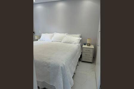 Casa à venda com 180m², 3 quartos e 3 vagas Casa à venda com 180m², 3 quartos e 3 vagasQuarto Suíte