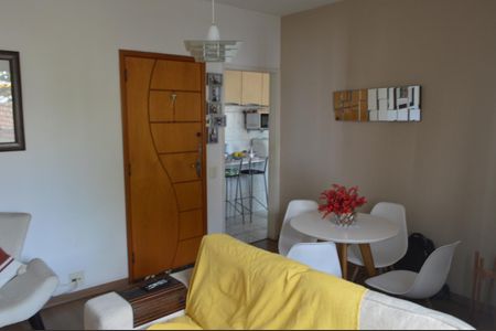 Apartamento à venda com 42m², 1 quarto e 1 vaga Apartamento à venda com 42m², 1 quarto e 1 vagaSala