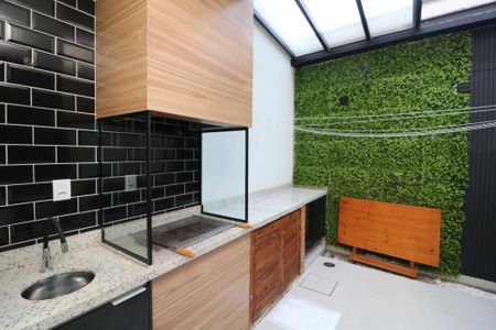 Casa à venda com 100m², 3 quartos e 2 vagasChurrasqueira