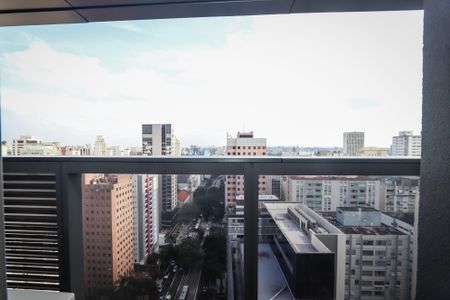 Studio para alugar com 39m², 1 quarto e 1 vaga Studio para alugar com 39m², 1 quarto e 1 vagaVaranda