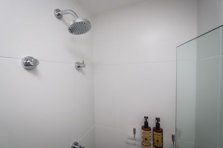 Studio para alugar com 39m², 1 quarto e 1 vaga Studio para alugar com 39m², 1 quarto e 1 vagaBanheiro