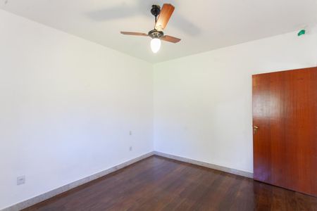 Casa à venda com 450m², 2 quartos e 5 vagasQuarto 1