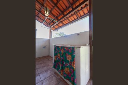 Casa à venda com 450m², 2 quartos e 5 vagasÁrea de Serviço