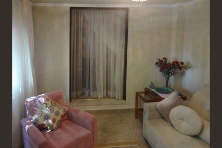 Casa à venda com 230m², 3 quartos e 3 vagas