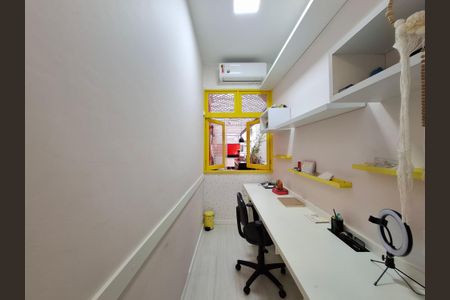 Apartamento à venda com 128m², 3 quartos e sem vaga Apartamento à venda com 128m², 3 quartos e sem vagaQuarto