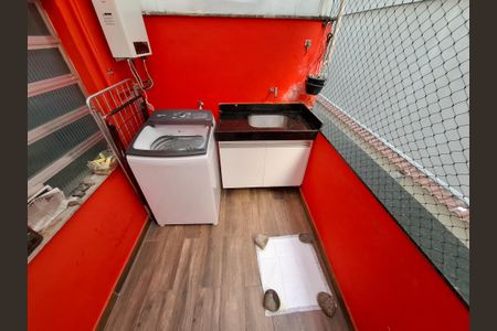 Apartamento à venda com 128m², 3 quartos e sem vaga Apartamento à venda com 128m², 3 quartos e sem vagaÁrea de serviço