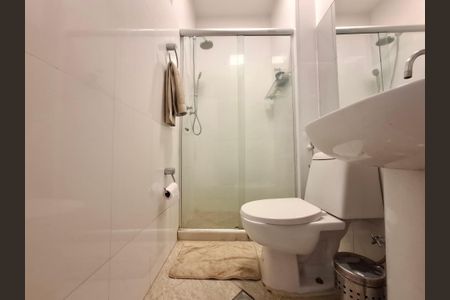 Apartamento à venda com 128m², 3 quartos e sem vaga Apartamento à venda com 128m², 3 quartos e sem vagaBanheiro