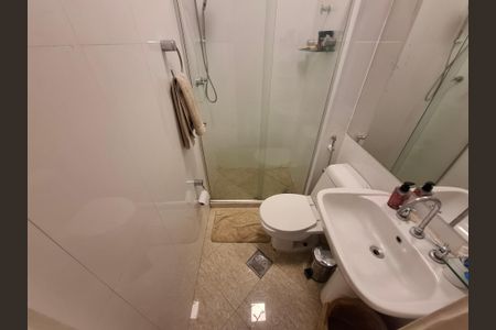 Apartamento à venda com 128m², 3 quartos e sem vaga Apartamento à venda com 128m², 3 quartos e sem vagaBanheiro