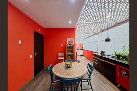 Apartamento à venda com 128m², 3 quartos e sem vaga Apartamento à venda com 128m², 3 quartos e sem vagaCozinha