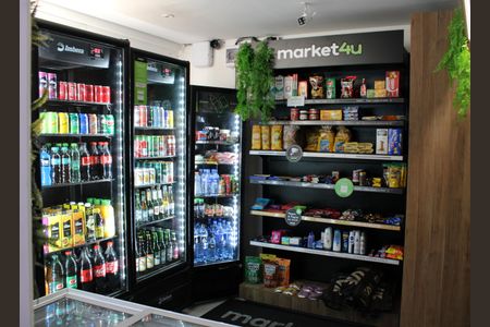 Apartamento à venda com 33m², 1 quarto e sem vagaMinimercado Express