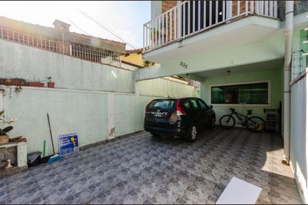 Casa à venda com 219m², 3 quartos e 4 vagas Casa à venda com 219m², 3 quartos e 4 vagasÁrea comum