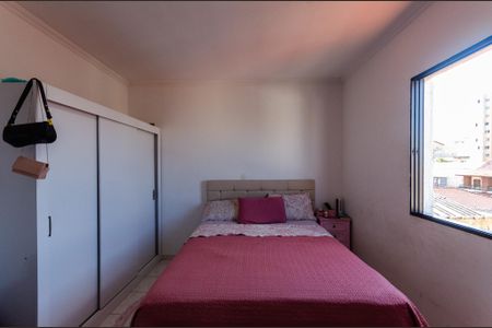 Casa à venda com 219m², 3 quartos e 4 vagas Casa à venda com 219m², 3 quartos e 4 vagasQuarto 1