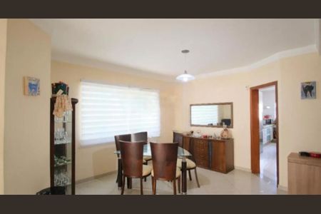 Casa à venda com 330m², 3 quartos e 4 vagas