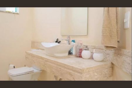 Casa à venda com 330m², 3 quartos e 4 vagas