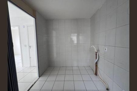 Apartamento à venda com 50m², 3 quartos e 1 vaga Apartamento à venda com 50m², 3 quartos e 1 vagaCozinha e Área de Serviço