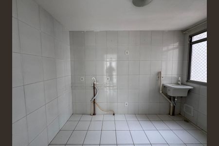 Apartamento à venda com 50m², 3 quartos e 1 vaga Apartamento à venda com 50m², 3 quartos e 1 vagaCozinha e Área de Serviço