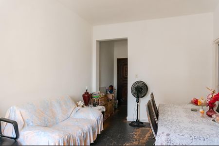 Apartamento à venda com 115m², 3 quartos e sem vaga Apartamento à venda com 115m², 3 quartos e sem vagaSala