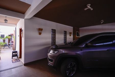 Casa à venda com 185m², 3 quartos e 2 vagas Casa à venda com 185m², 3 quartos e 2 vagasGaragem