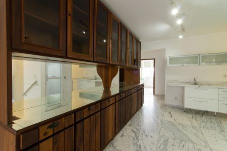 Casa de condomínio para alugar com 300m², 3 quartos e 4 vagasCozinha