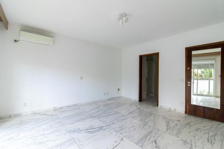 Casa de condomínio para alugar com 300m², 3 quartos e 4 vagasSuíte 1