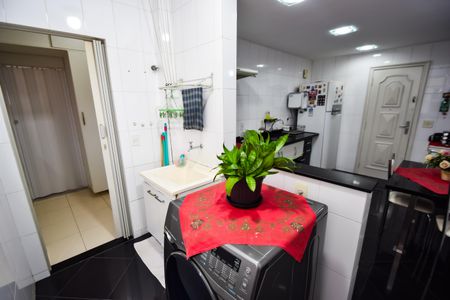 Apartamento à venda com 112m², 2 quartos e 1 vagaÁrea de Serviço