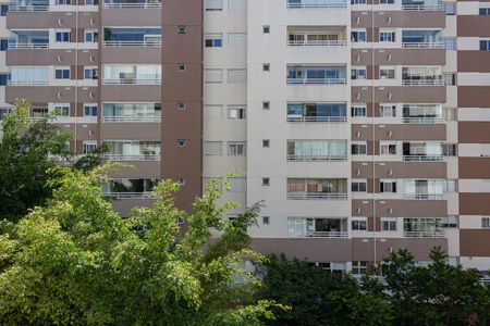 Apartamento à venda com 64m², 2 quartos e 1 vaga Apartamento à venda com 64m², 2 quartos e 1 vagaVista da  Suíte