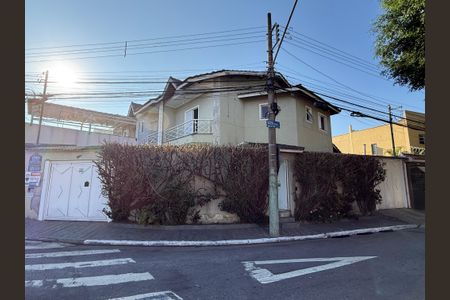 Casa à venda com 116m², 3 quartos e 3 vagasFachada