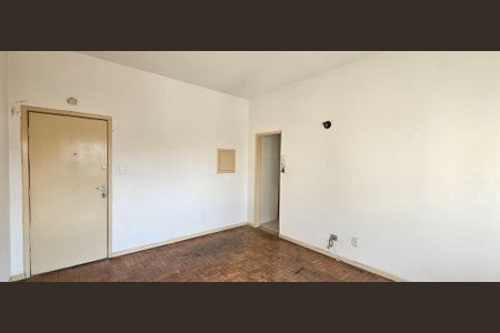 Studio à venda com 32m², 1 quarto e sem vaga Studio à venda com 32m², 1 quarto e sem vagaStudio