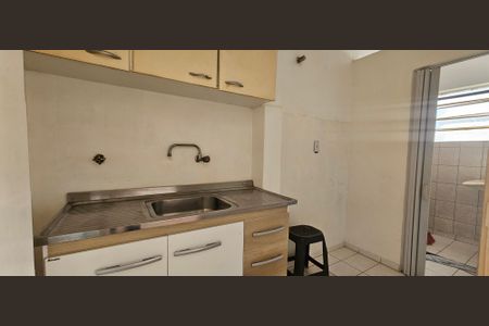 Studio à venda com 32m², 1 quarto e sem vaga Studio à venda com 32m², 1 quarto e sem vagaCozinha