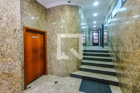 Studio à venda com 32m², 1 quarto e sem vaga Studio à venda com 32m², 1 quarto e sem vagaHall