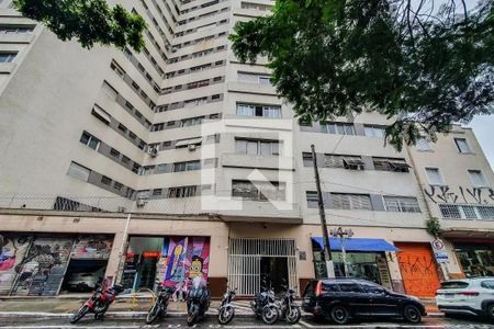 Studio à venda com 32m², 1 quarto e sem vaga Studio à venda com 32m², 1 quarto e sem vagaFachada