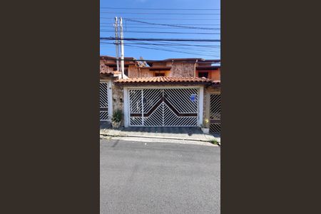 Casa à venda com 125m², 3 quartos e 2 vagasFachada