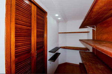 Casa à venda com 125m², 3 quartos e 2 vagasCloste/Suite