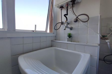 Apartamento à venda com 63m², 2 quartos e 1 vagaÁrea de Serviço