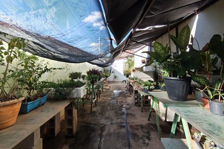 Casa à venda com 380m², 3 quartos e 4 vagasQuintal - Jardim