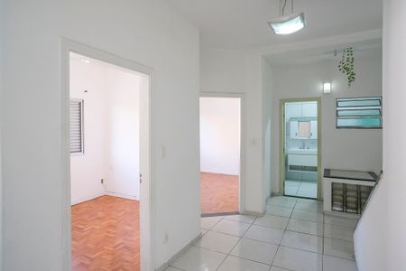 Casa à venda com 98m², 2 quartos e 1 vagaAcesso aos quartos