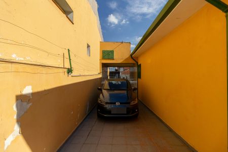 Casa à venda com 450m², 2 quartos e 10 vagas Casa à venda com 450m², 2 quartos e 10 vagasGaragem