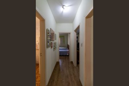 Casa à venda com 450m², 2 quartos e 10 vagas Casa à venda com 450m², 2 quartos e 10 vagasCorredor